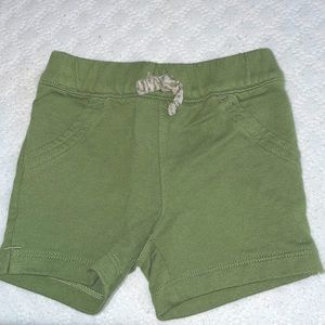 Never Worn Carter’s 6 Month Army Green Cotton Shorts